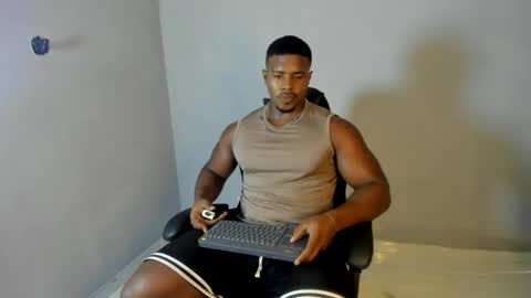 Leandro jones online show from 05/31/26, 02:20