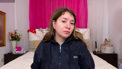 Snapshot of leone_noire chatting on 12/21/25, 07:37 Leone Noir online show from 12/21/25, 07:37