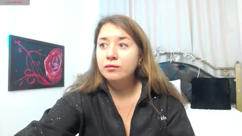 Snapshot of leone_noire chatting on 12/23/25, 07:50 Leone Noir online show from 12/23/25, 07:50