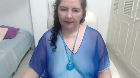 leonela   online show from 07/13/26, 11:02