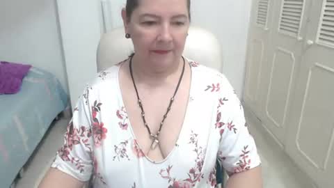 leonela   online show from 07/14/26, 11:54