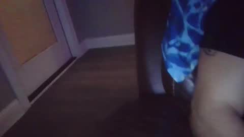 leonitas2021 online show from 11/17/25, 11:10