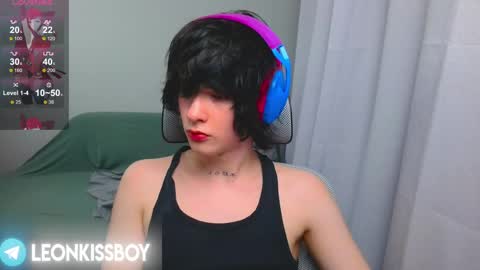 leonkissboy online show from 04/18/26, 12:09