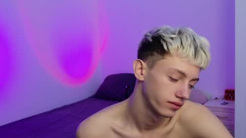 Snapshot of leonlure chatting on 12/05/25, 08:27 leonlure online show from 12/05/25, 08:27