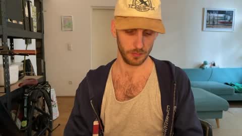 Leon online show from 03/27/26, 01:00