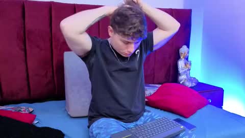 Leo  online show from 11/06/25, 04:24