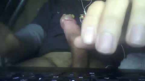 Snapshot of leoonel_95 chatting on 01/21/25, 05:27 leoonel_95 online show from 01/21/25, 05:27