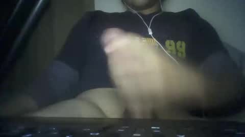 Snapshot of leoonel_95 chatting on 11/22/25, 06:34 leoonel_95 online show from 11/22/25, 06:34