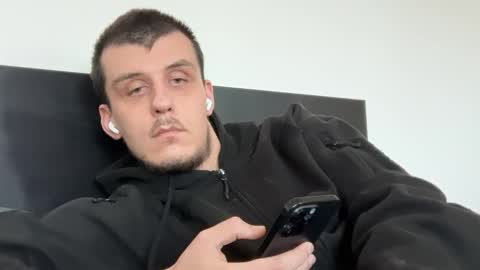 Leoox online show from 04/12/26, 09:25