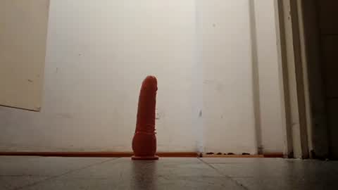 Snapshot of leoylola chatting on 11/03/25, 06:20 Abril online show from 11/03/25, 06:20