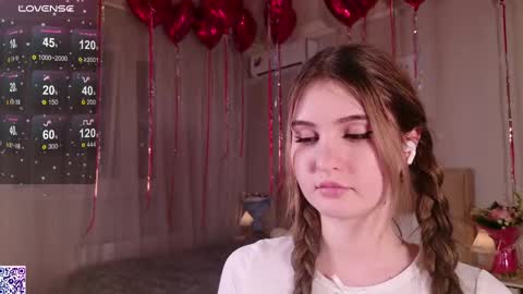 Snapshot of lerakit chatting on 02/18/25, 04:59 Nicole Moore online show from 02/18/25, 04:59