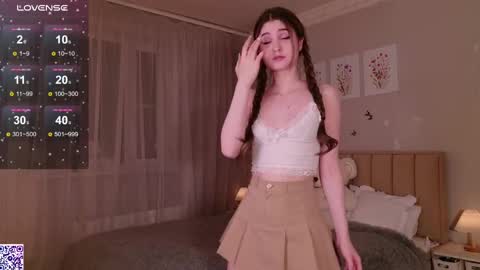 Snapshot of lerakit chatting on 03/12/25, 05:49 Nicole Moore online show from 03/12/25, 05:49