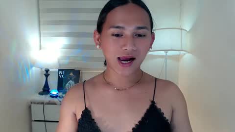 Snapshot of lesleyanderson chatting on 01/20/25, 06:43 Pat online show from 01/20/25, 06:43