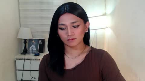 Snapshot of lesleyanderson chatting on 02/13/25, 02:23 Pat online show from 02/13/25, 02:23