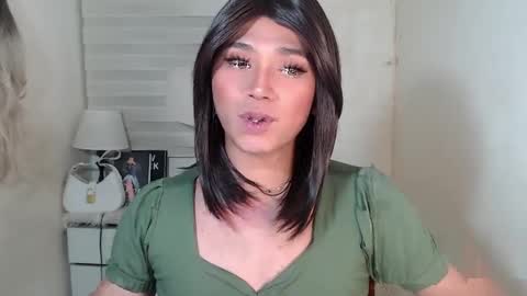 Snapshot of lesleyanderson chatting on 02/20/25, 04:03 Pat online show from 02/20/25, 04:03