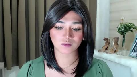 Snapshot of lesleyanderson chatting on 02/23/25, 06:28 Pat online show from 02/23/25, 06:28