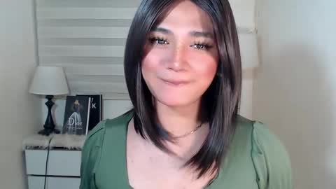 Snapshot of lesleyanderson chatting on 02/23/25, 04:24 Pat online show from 02/23/25, 04:24