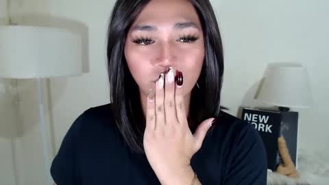 Snapshot of lesleyanderson chatting on 03/10/25, 08:01 Pat online show from 03/10/25, 08:01