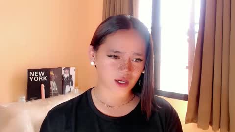 Snapshot of lesleyanderson chatting on 10/05/25, 01:04 Pat online show from 10/05/25, 01:04