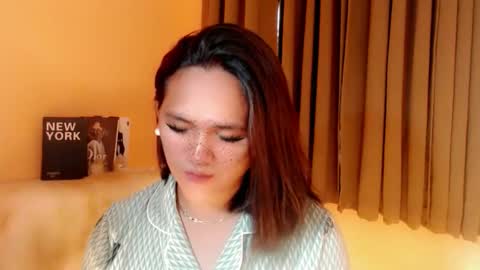 Snapshot of lesleyanderson chatting on 10/25/25, 01:02 Pat online show from 10/25/25, 01:02