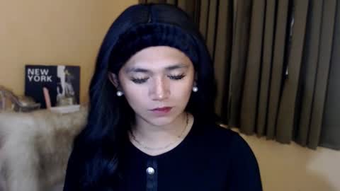 Snapshot of lesleyanderson chatting on 11/08/25, 12:44 Pat online show from 11/08/25, 12:44