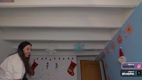 Snapshot of leslie9669 chatting on 12/16/24, 09:09 Lesly online show from 12/16/24, 09:09