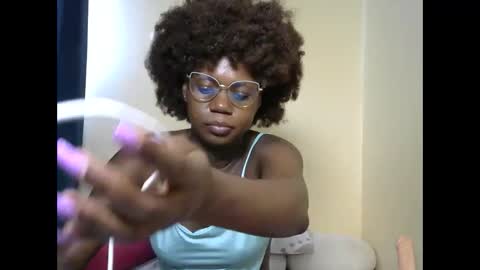 Snapshot of leslie_bebby2 chatting on 03/06/25, 06:08 leslie online show from 03/06/25, 06:08