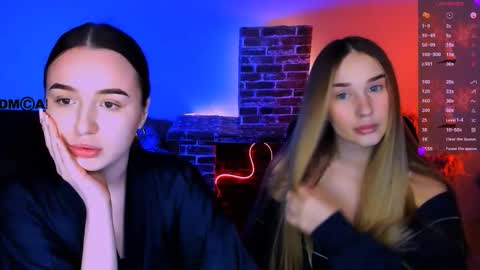 leslie_bird online show from 12/23/25, 10:57