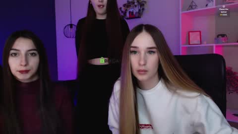 leslie_bird online show from 03/19/26, 09:46