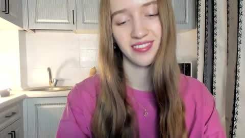  LESLIE   online show from 12/19/25, 04:47