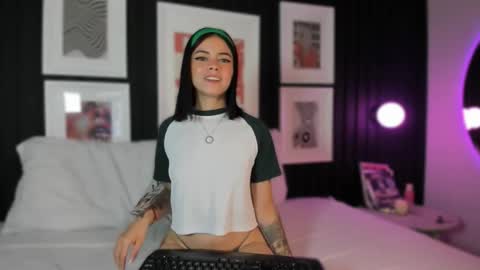 Snapshot of leslie_thompson chatting on 01/06/26, 08:12 leslie_thompson online show from 01/06/26, 08:12