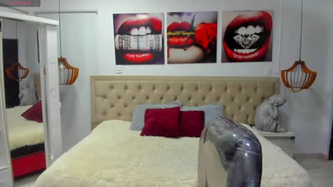 L E S L E Y  AND  D R A K O online show from 06/07/26, 06:00