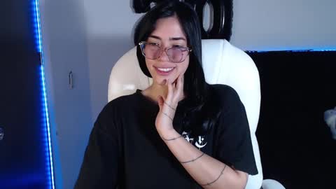 leslie  online show from 03/12/25, 02:09