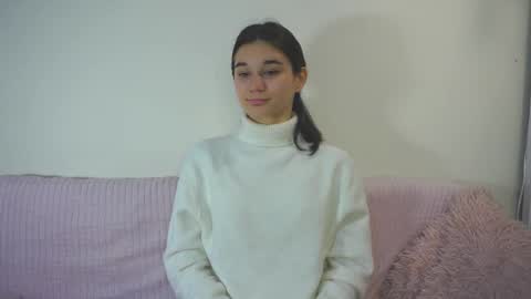 Snapshot of lesliemillette chatting on 10/21/25, 08:20 Naomi online show from 10/21/25, 08:20