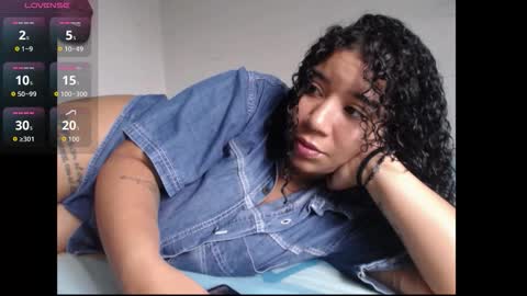 Snapshot of leslycarsson chatting on 11/13/25, 07:35 lesly online show from 11/13/25, 07:35