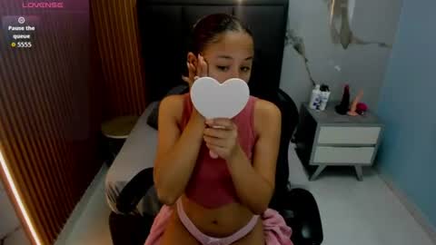 Snapshot of leslysimpson chatting on 07/03/26, 12:33 online show from 07/03/26, 12:33