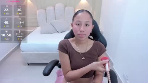 Snapshot of leslysimpson chatting on 07/16/26, 07:31 online show from 07/16/26, 07:31