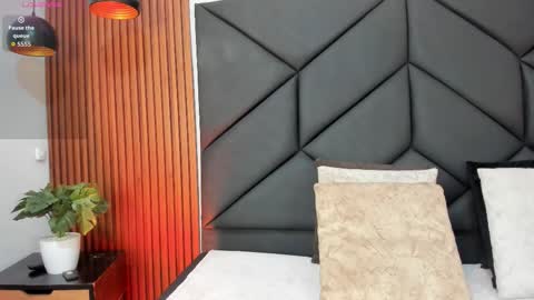 Snapshot of lesslee1 chatting on 02/03/26, 11:59 Less Lee online show from 02/03/26, 11:59