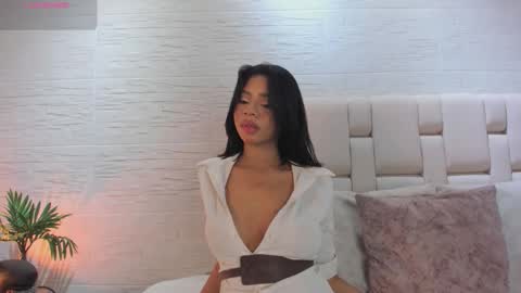 Snapshot of lesslee1 chatting on 02/19/26, 11:39 Less Lee online show from 02/19/26, 11:39