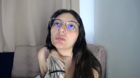 lessliee online show from 03/27/26, 06:08