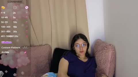 lessliee online show from 04/25/26, 06:49