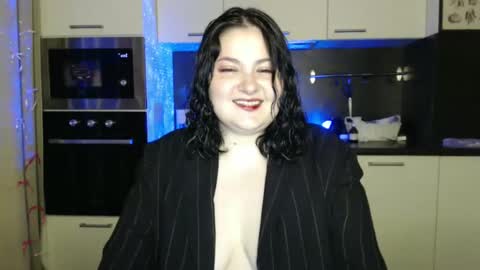 Snapshot of lesssi_ chatting on 02/05/25, 02:08 Alison online show from 02/05/25, 02:08