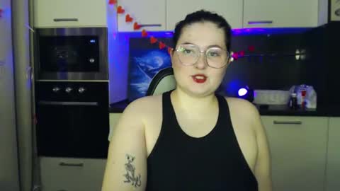 Snapshot of lesssi_ chatting on 03/08/25, 02:01 Alison online show from 03/08/25, 02:01