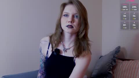 Snapshot of lessysweety chatting on 07/08/26, 03:33 Lessy online show from 07/08/26, 03:33