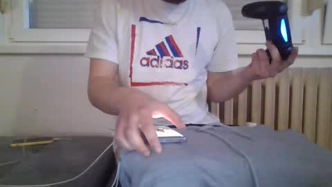 Snapshot of lestaro chatting on 03/05/25, 08:21 neoglo online show from 03/05/25, 08:21