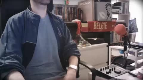 Snapshot of lestat_82 chatting on 12/03/24, 07:00 Vampiro Diurno online show from 12/03/24, 07:00