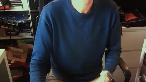 Snapshot of lestat_82 chatting on 11/03/25, 03:35 Vampiro Diurno online show from 11/03/25, 03:35