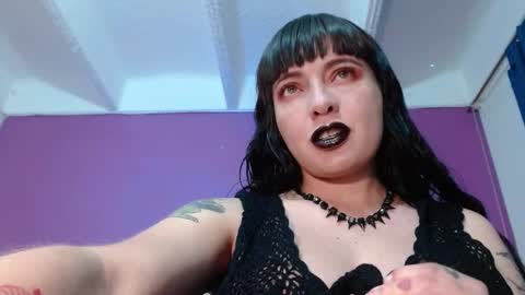 Snapshot of lestatdlion chatting on 01/06/25, 12:27 lestatdlion online show from 01/06/25, 12:27