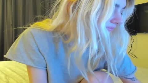 lesyaliss online show from 03/18/26, 10:13