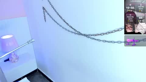 Snapshot of leticia_lynn chatting on 09/12/25, 08:20 LETI 3 online show from 09/12/25, 08:20